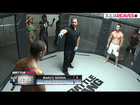 ❤️ Ultimate Fighter naai 'n nommer meisie direk na 'n geveg in die ring Porno by ons ﹏