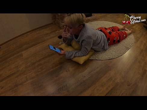 ❤️ Crazy Blond Suig Groot Piel Suig en bons Daarop - Anale Seks Porno by ons ﹏