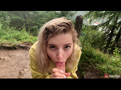 ❤️ Meisie sluk cum na 'n openbare blowjob - Eva Elfi Porno by ons ﹏
